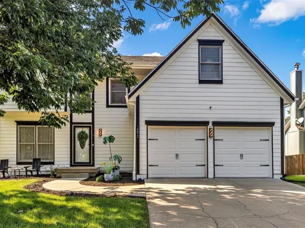 16612 W 154th St, Olathe, KS 66062