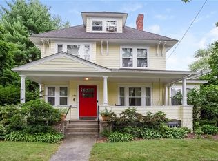 146 Fern St, Hartford, CT 06105