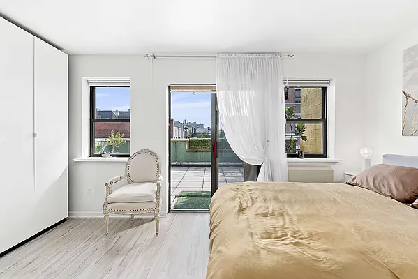 Rented by Compass | media 4