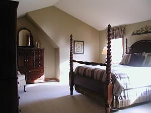 4th image of W154N10215 Regency Ct S