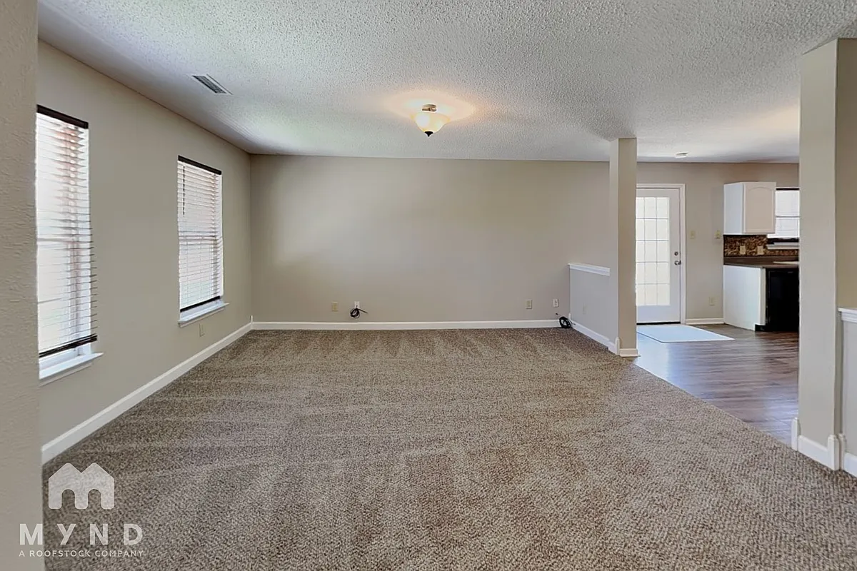 Building Photo - 12632 Endurance Dr