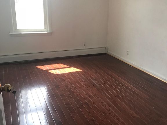 4th image of 1837 119th St APT 2L
