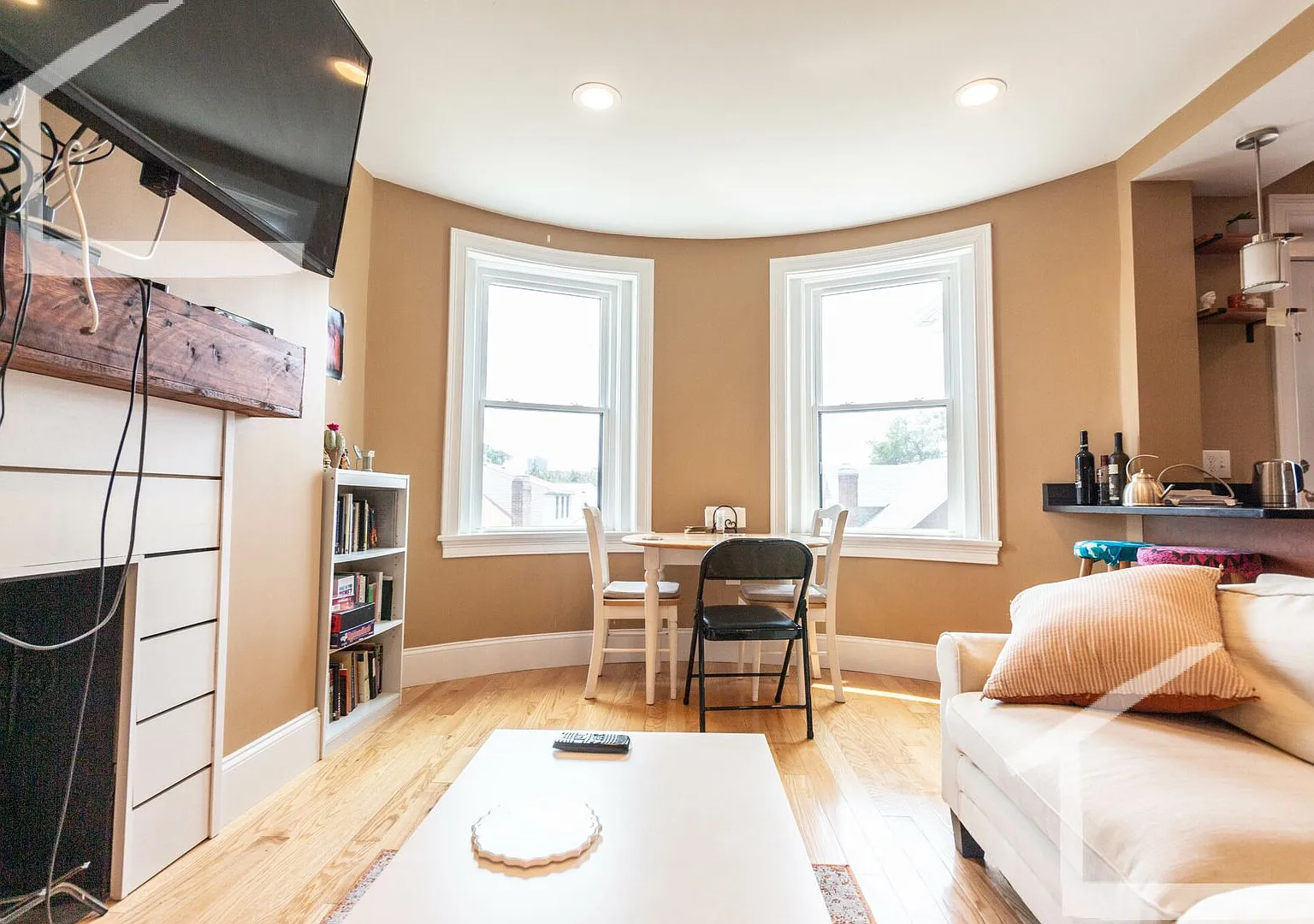 28 Linden St #7G Brookline MA 02445 — Photo 2