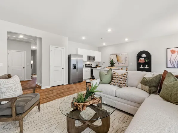 103 Airdale Dr, Oxford, NC 27565