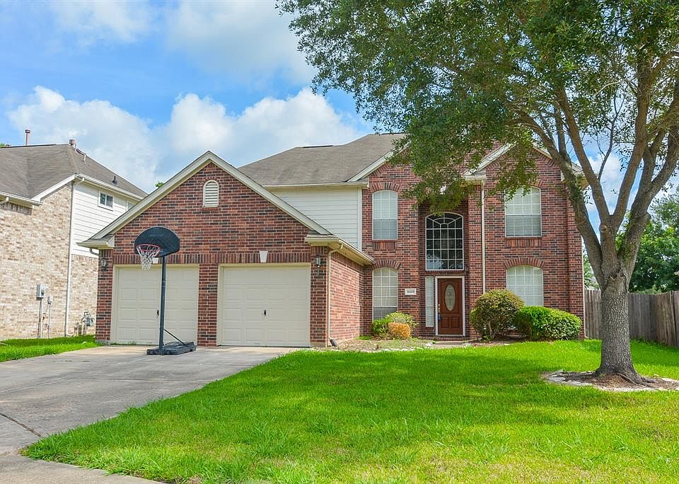 1st image of 16418 Noblewood Ct