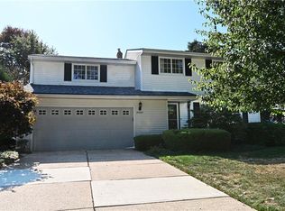 26907 Osborn Rd, Bay Village, OH 44140