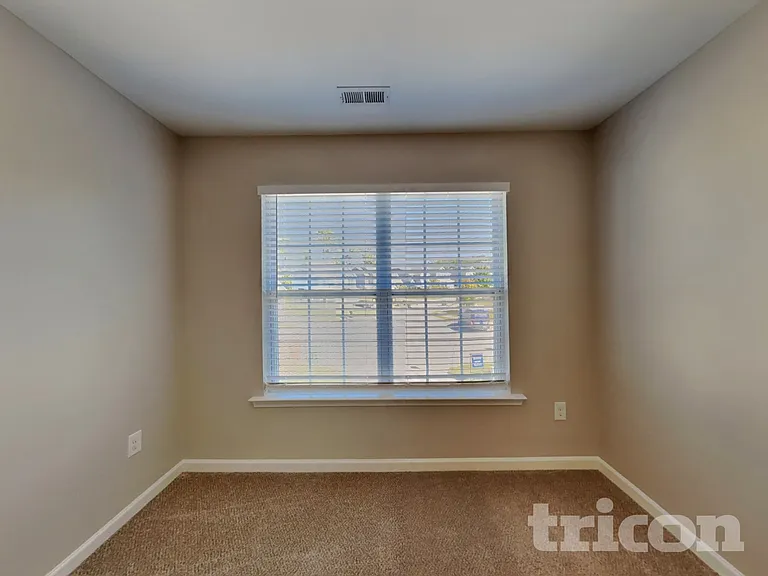 97 Mystery Hill Ct — Photo 13