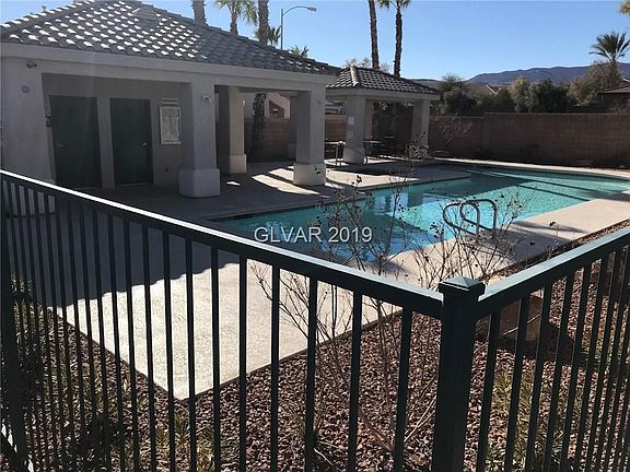 3rd image of 9725 Canyon Walk Ave