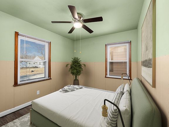 4th image of 3223 McKinley Ave