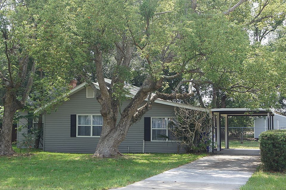 1st image of 821 N New Hampshire Ave