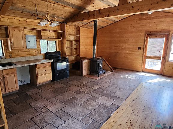 2nd image of 375 Hop Canyon Rd