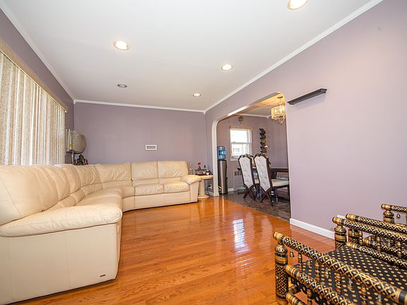 5th image of 8337 251st St