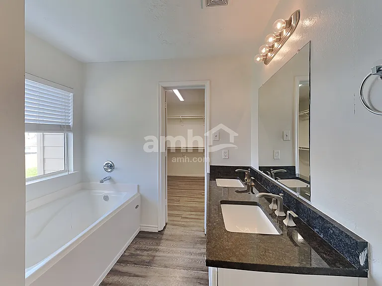 7819 Talladega Springs Ln — Photo 11