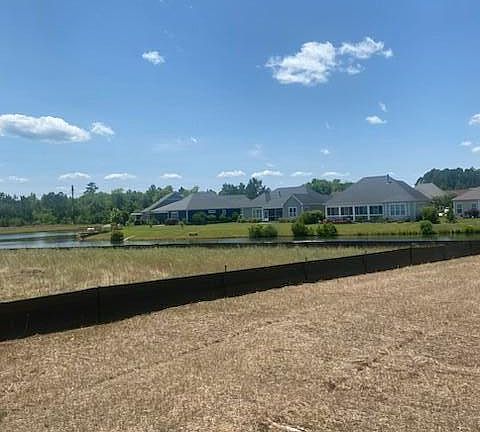 3rd image of 2192 Palm Pointe NE