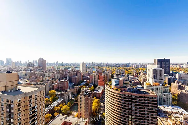 Rented by Town Residential | media 17