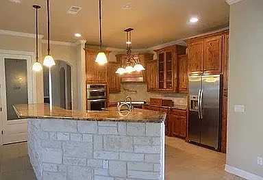 2303 High View Dr — Photo 6
