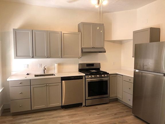 Newly Remodeled Kitchen