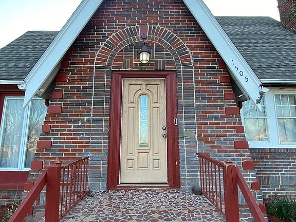 2nd image of 1505 Avenue A