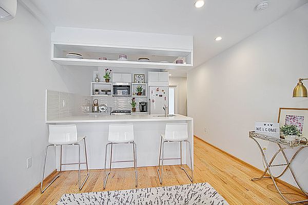 1st image of 26 Suydam Pl #3