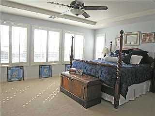 5th image of 755 Leeward Ave