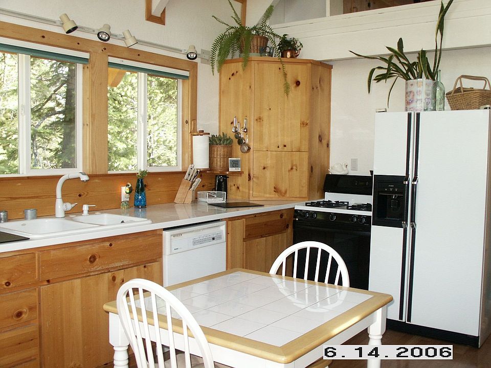 2nd image of 7033 Hilo Ave