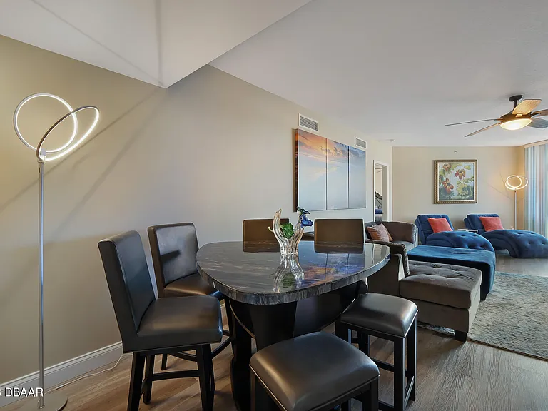 241 Riverside Dr #208 — Photo 16