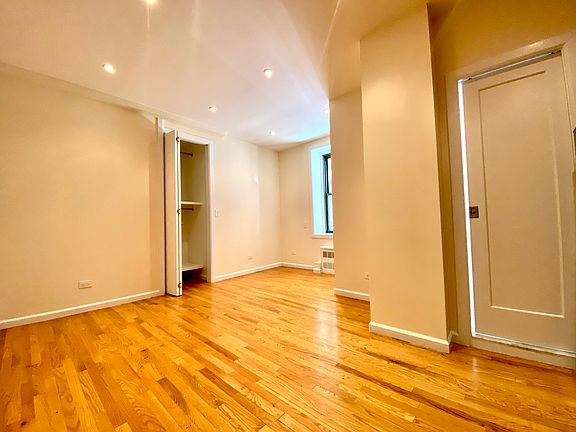 4th image of 503 E 78th St APT 1G