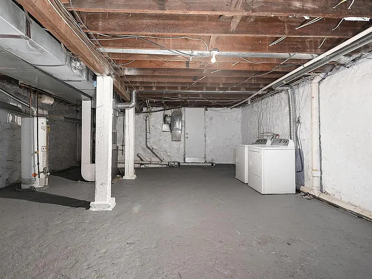 3324 Gwynns Falls Pkwy — Photo 14