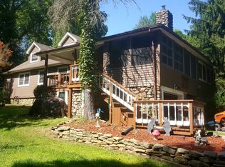 729 Main St, Newfoundland, PA 18445