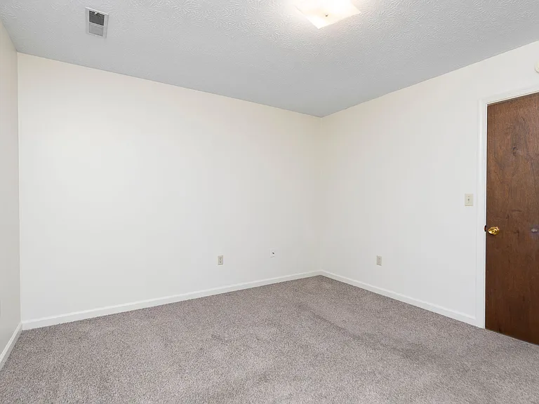 815 Western Rd #4 — Photo 10