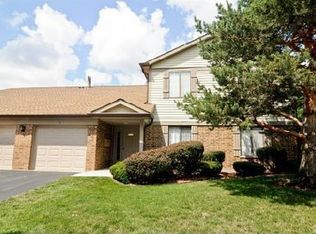 4242 N Pheasant Trail Ct UNIT 1, Arlington Heights, IL 60004