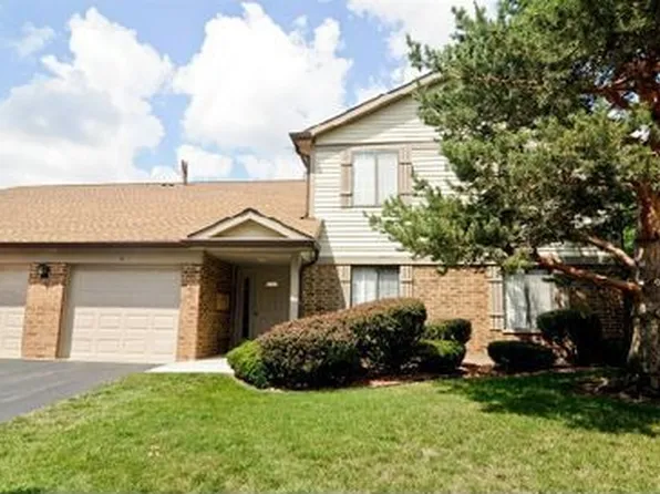4242 N Pheasant Trail Ct Unit 1, Arlington Heights, IL 60004