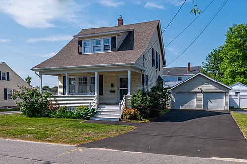 21 McLean St Photo 1