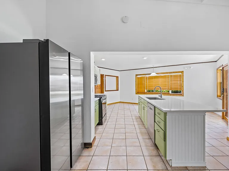 485 N Shore Dr — Photo 28