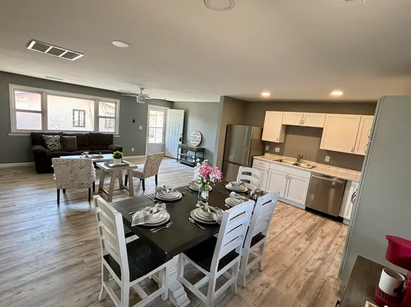 2255 Cherokee Dr, London, OH 43140