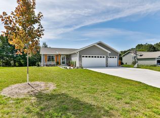 816 Stone Ridge Dr, Mosinee, WI 54455
