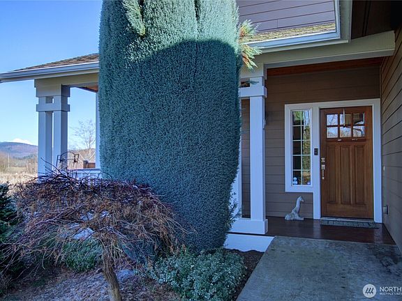 2nd image of 1516 N 43rd Place