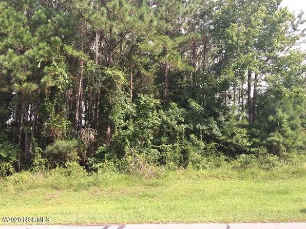 933 Bayshore Dr, Wilmington, NC 28411