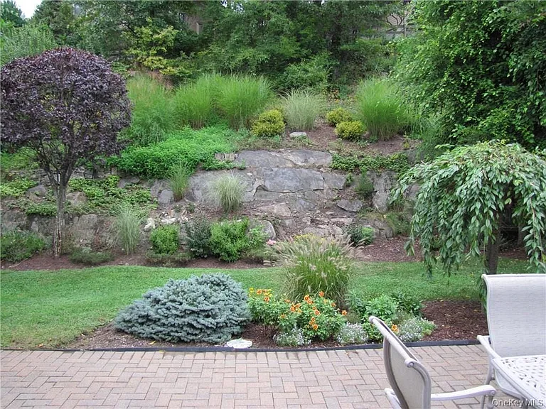 848 Heritage Hls — Photo 19