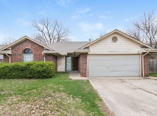 1601 Peach Tree Ln, Norman, OK 73071