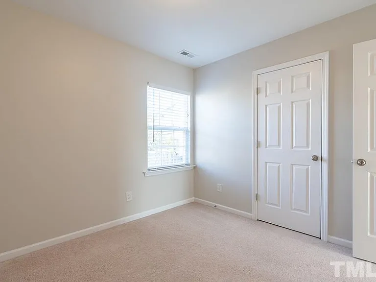 401 Wellspring Dr — Photo 15