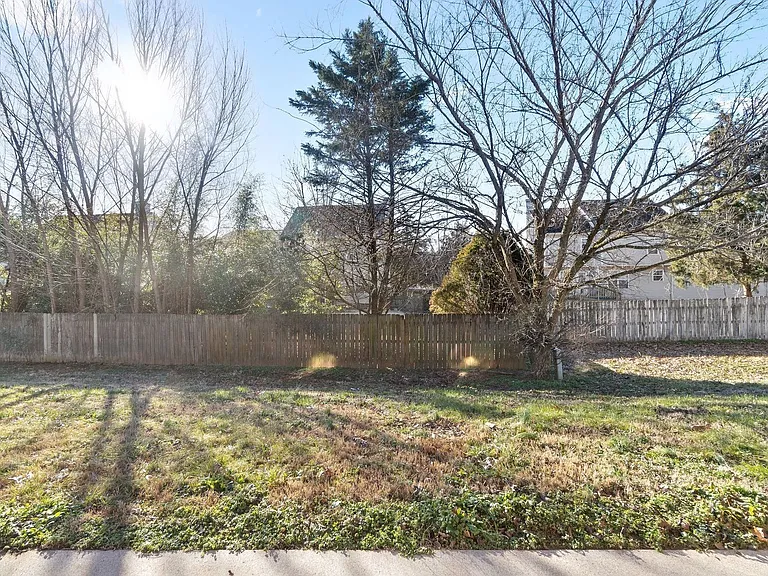 3847 Jockey Dr — Photo 17