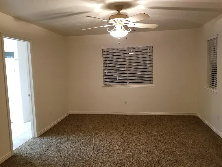 729 S Apple Grove Ln — Photo 11