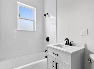 11 Barr St UNIT 1, Salem, MA 01970
