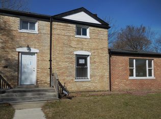 9861 S Calhoun Ave, Chicago, IL 60617