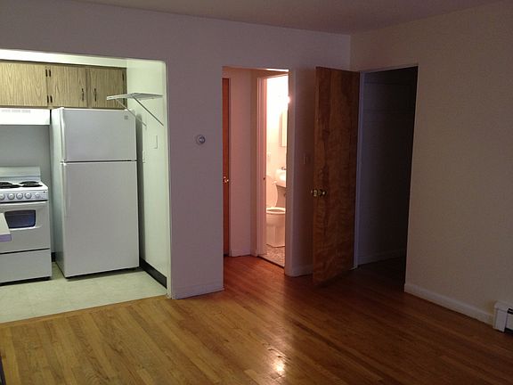 5th image of 90 Gregory Ave APT 8