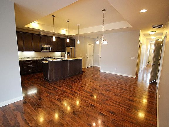 5th image of 54641 Burdette Unit 6