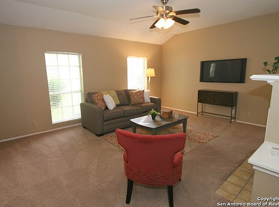 5th image of 318 Burkwood Ln