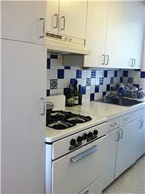 Sold by R New York | media 17