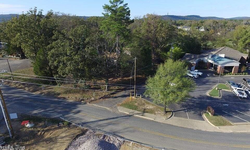 1st image of 200 Hollywood Ave